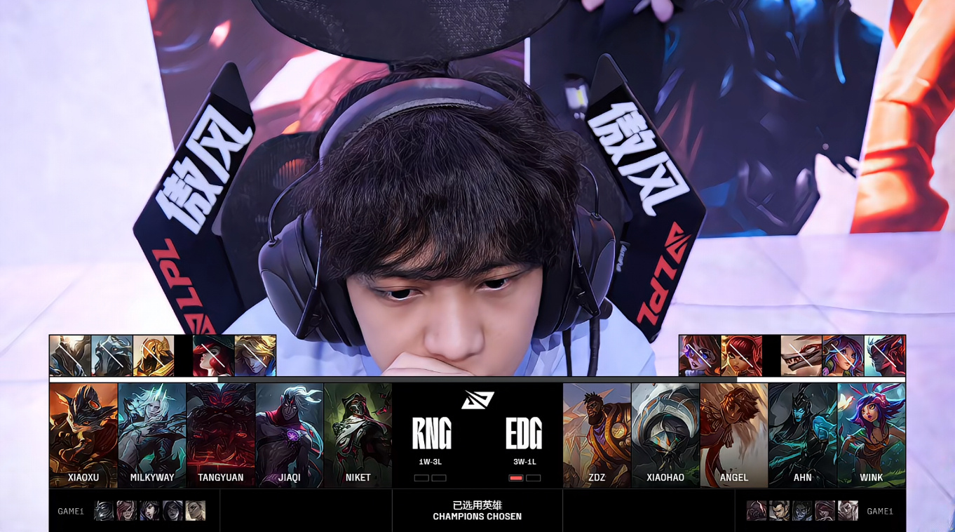 RNG血洗FNC，Caps拿下关键大龙宿命之战全球总决赛，留下经典瞬间