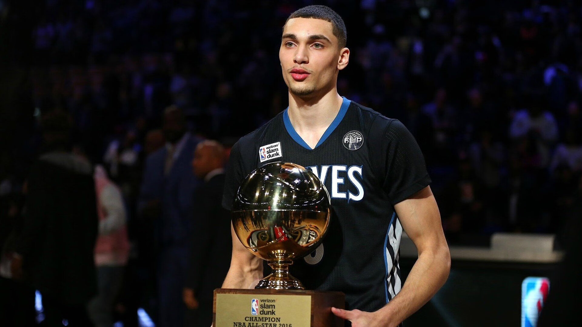 哈登暴走连砍15分！猛龙窒息防守锁死公牛，新时代控卫定义战完美演绎