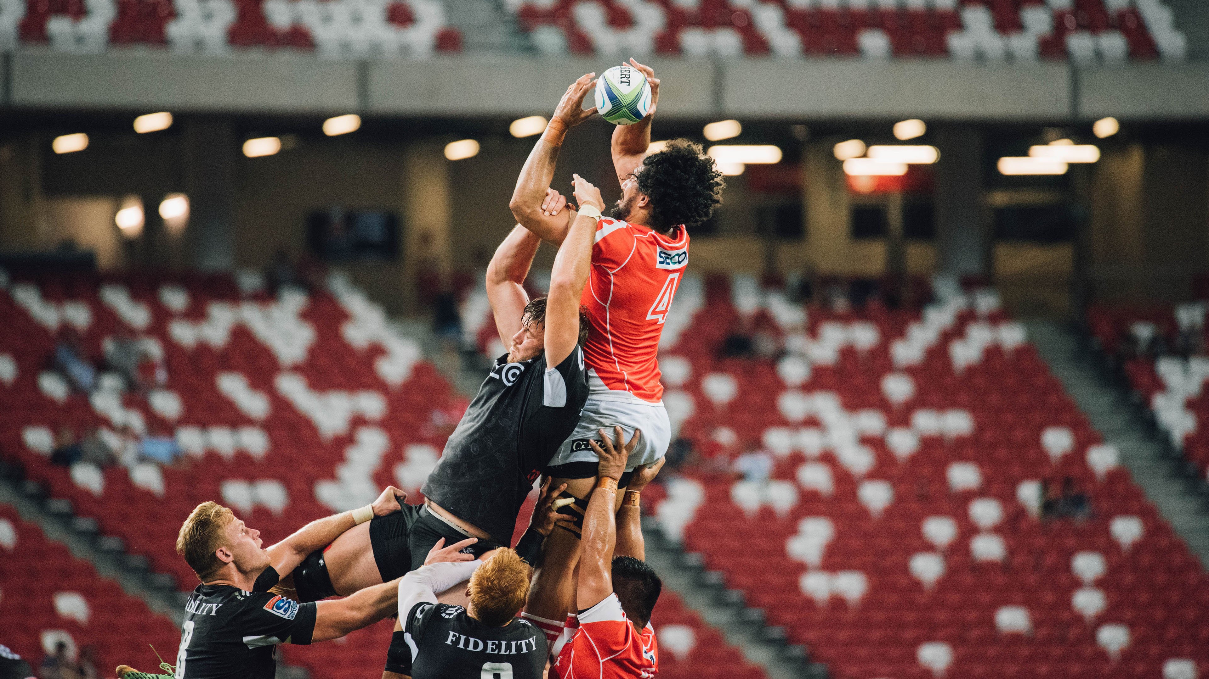 传奇之夜！保罗轰出生涯巅峰，上海队惊天爆冷速胜76人